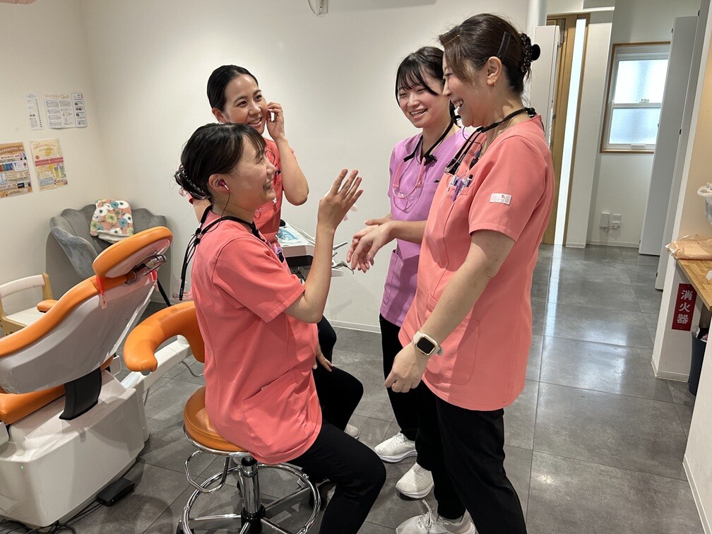 笑いの絶えない明るい職場です